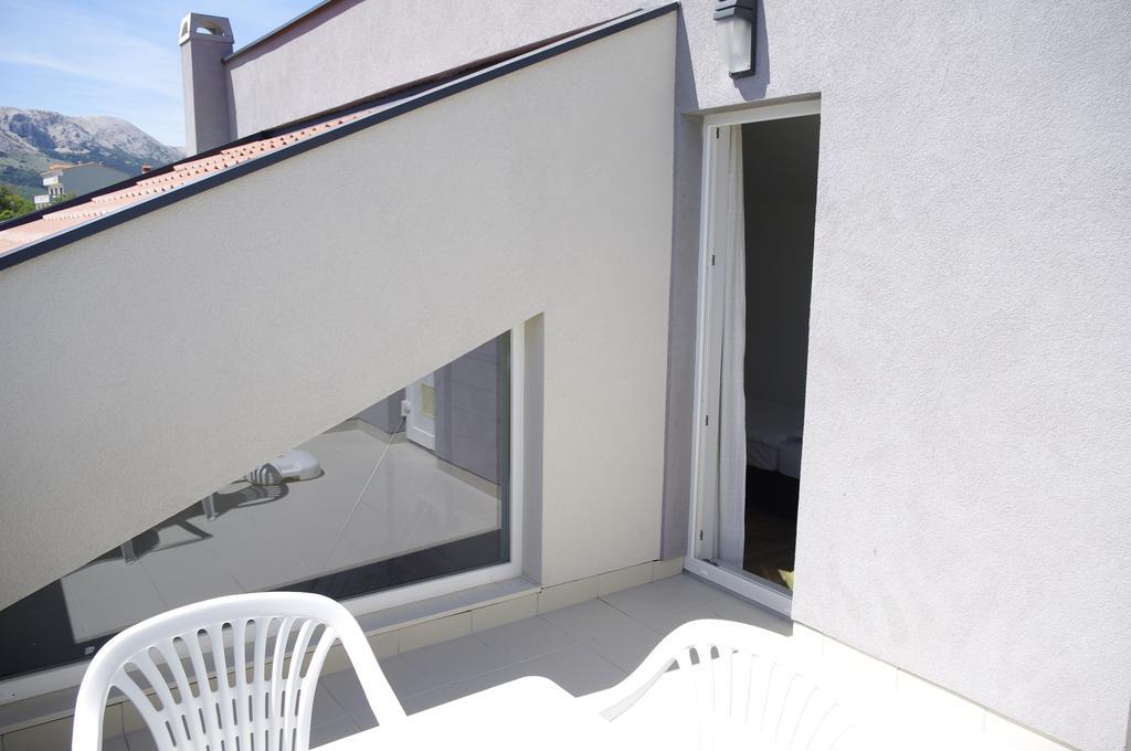 Apartments Santis10 Baška Eksteriør bilde